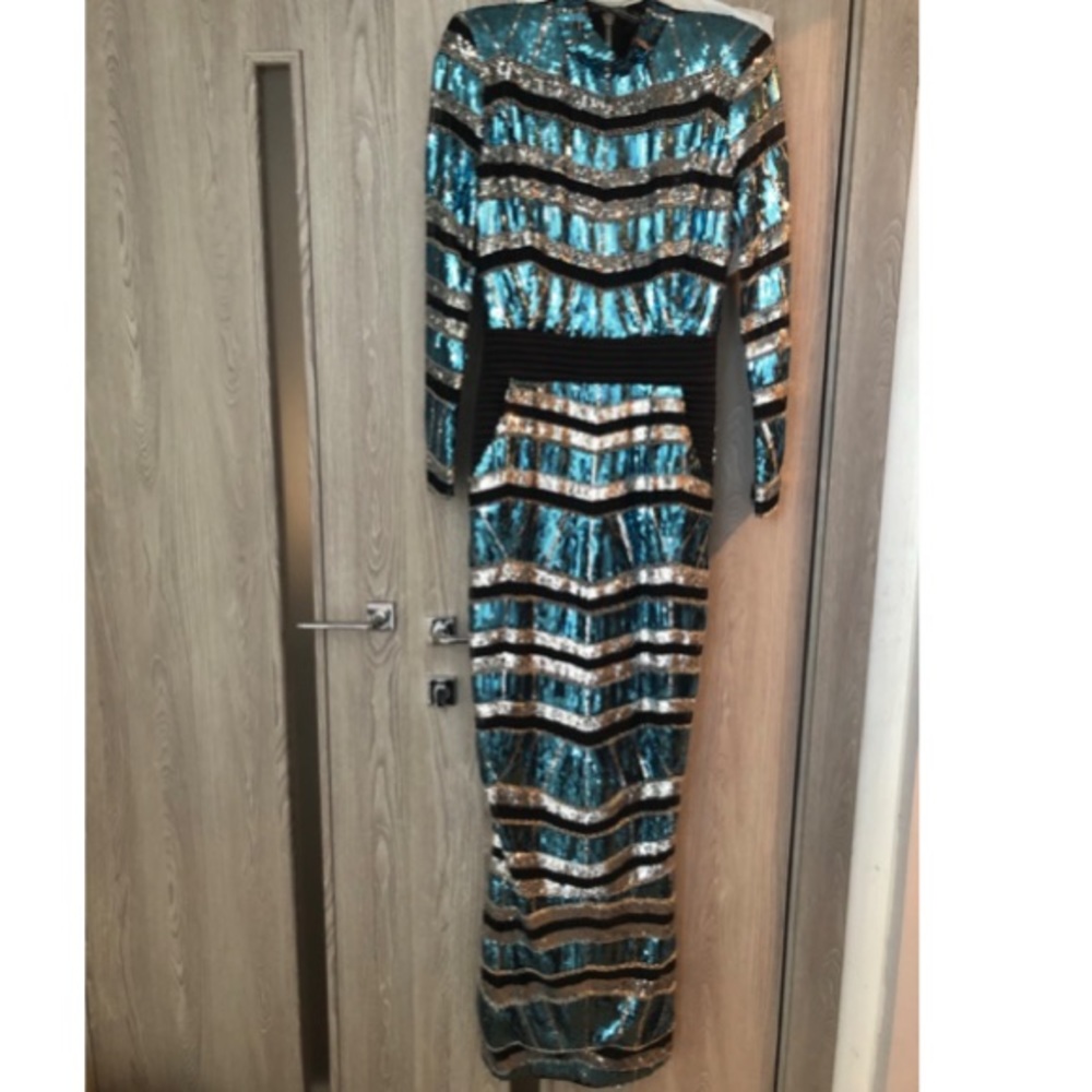ZHIVAGO custom made sequin evening gown. NEVER WORN